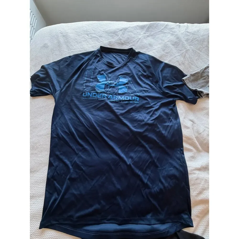 Under Armour Lot of 4 T-Shirts Men’s Size Large